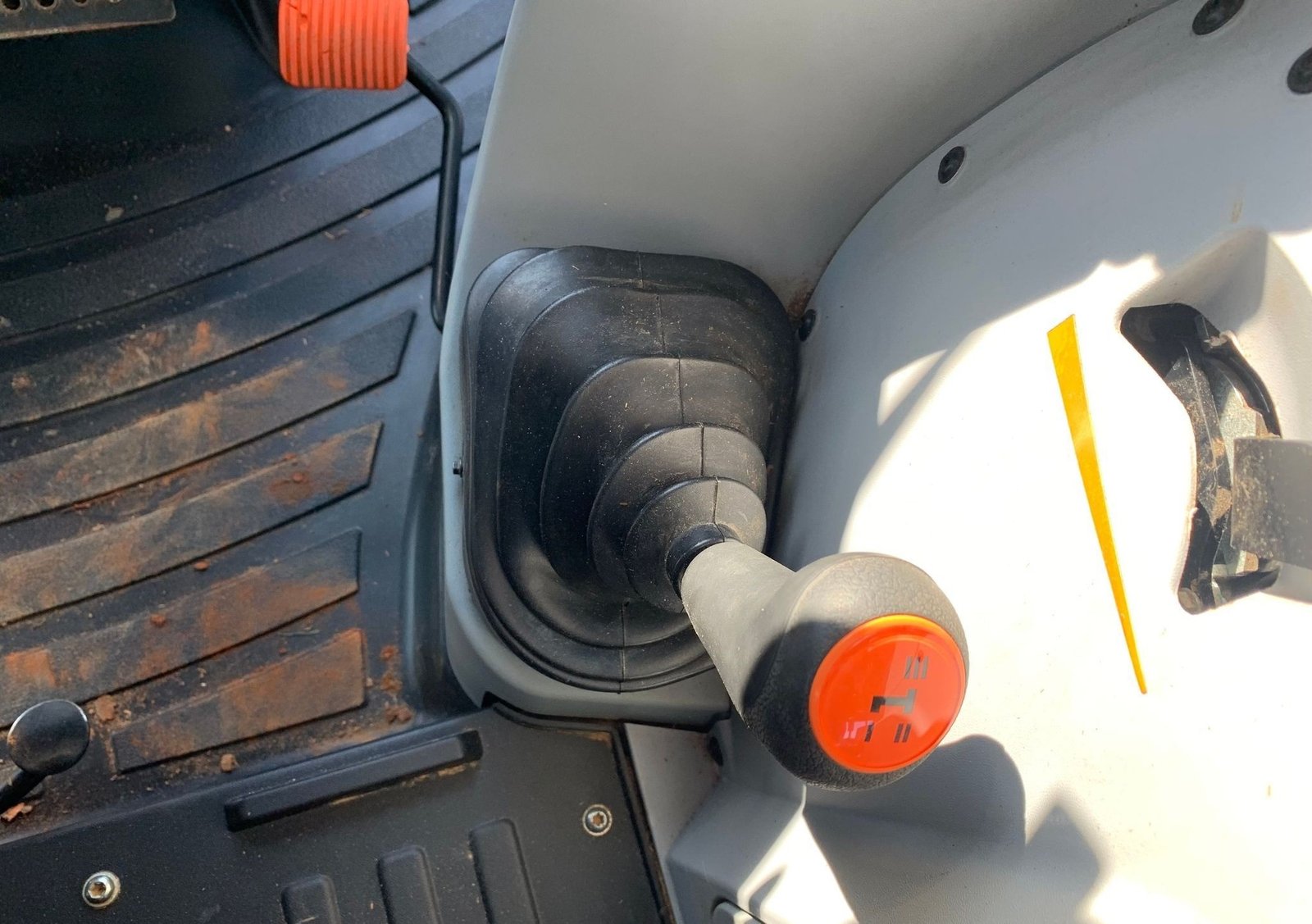 2017 New Holland T4.110 27