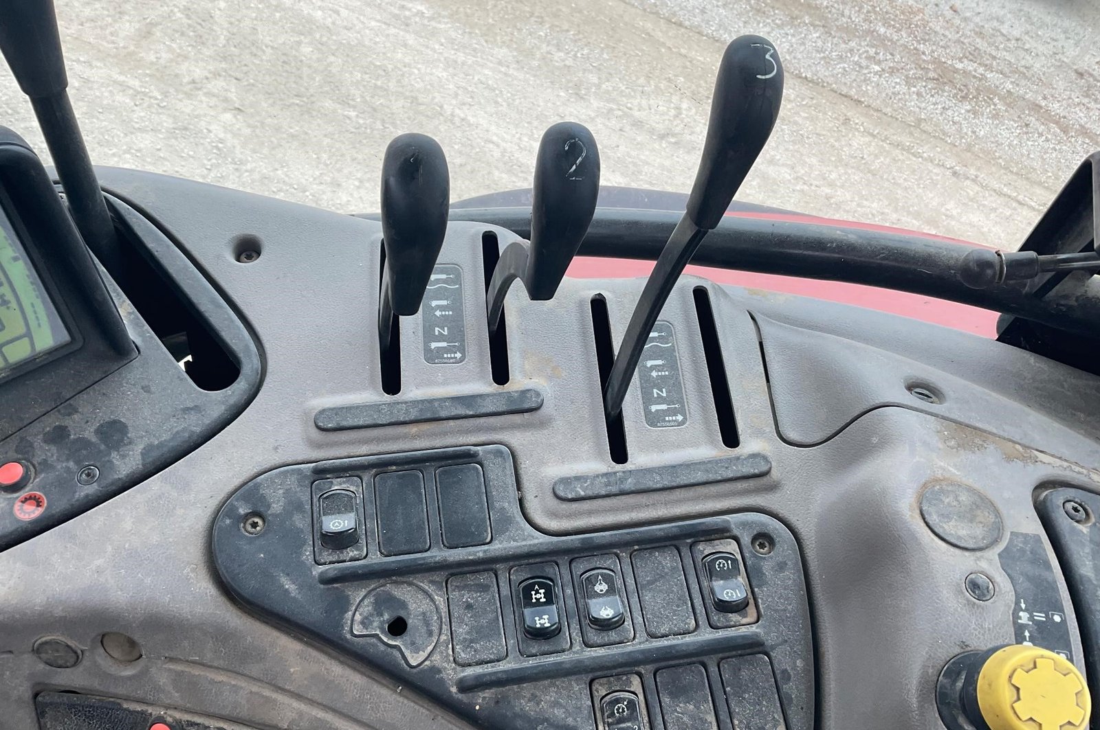 2011 Case IH Maxxum 140 19