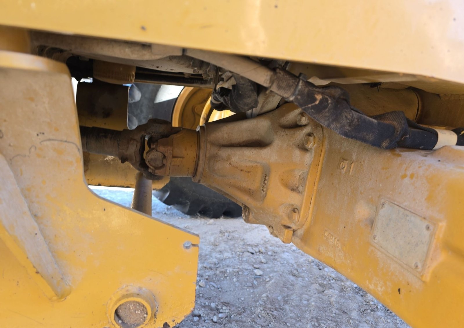 2017 Caterpillar 430F2 41