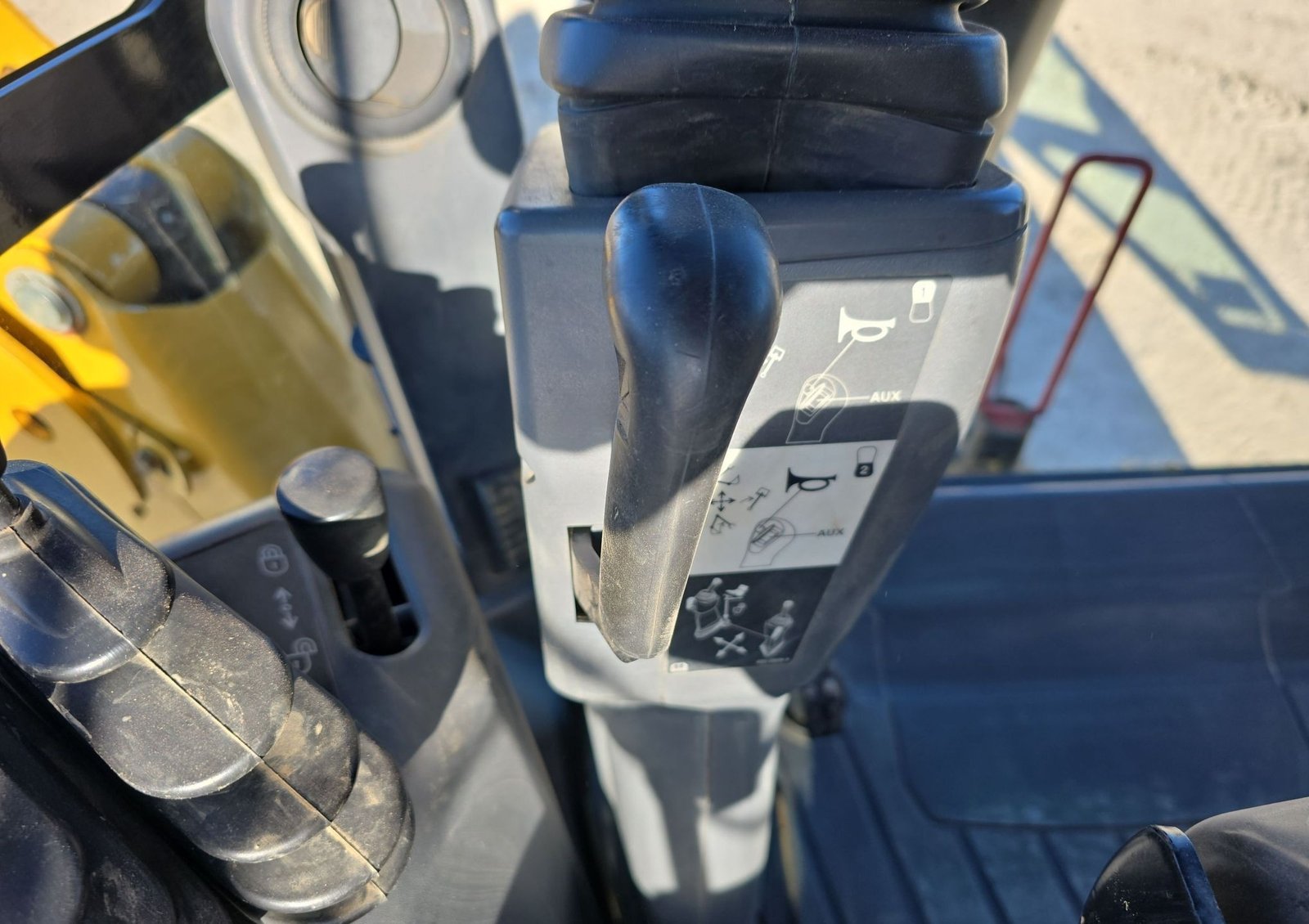 2017 Caterpillar 430F2 57