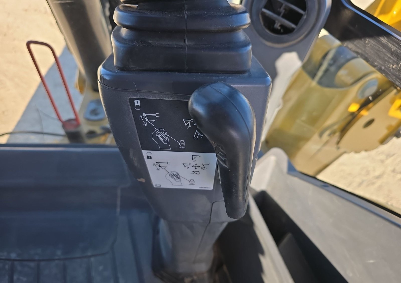 2017 Caterpillar 430F2 60