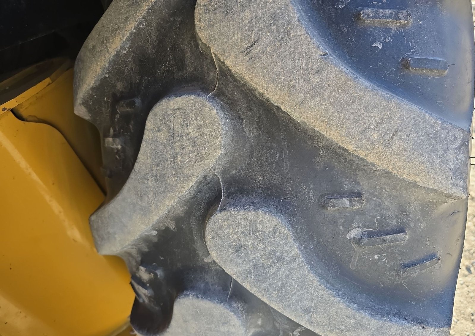 2017 Caterpillar 430F2 83