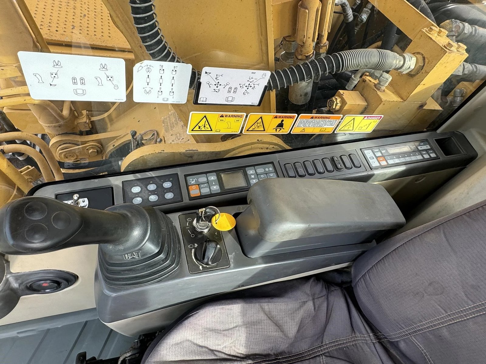 2005 CATERPILLAR 315CL 24