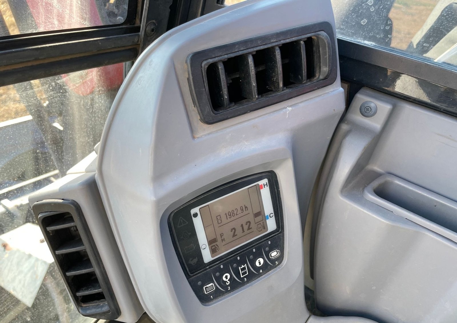 2014 Kubota KX080-4 24