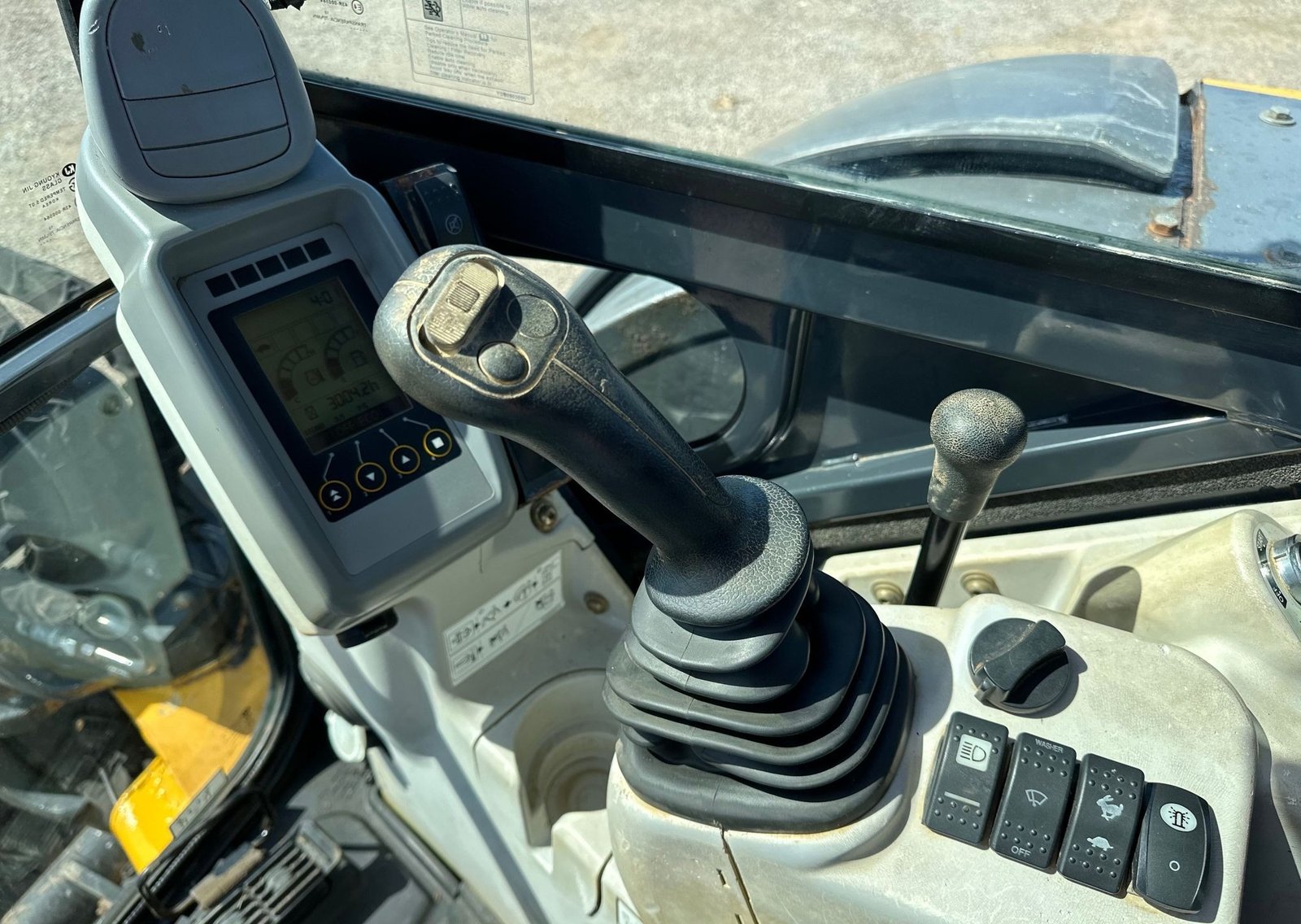 2014 John Deere 50G 72