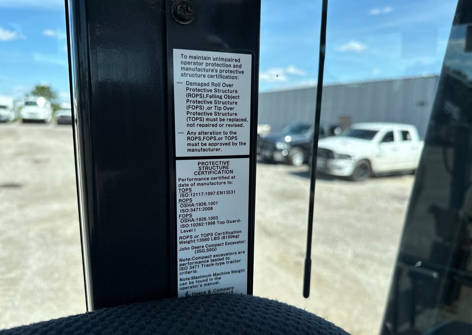 2014 John Deere 50G 77