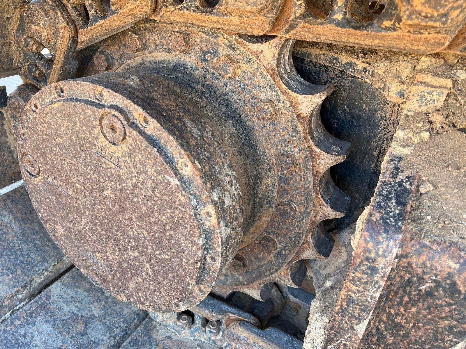 2005 Deere 160C LC 26