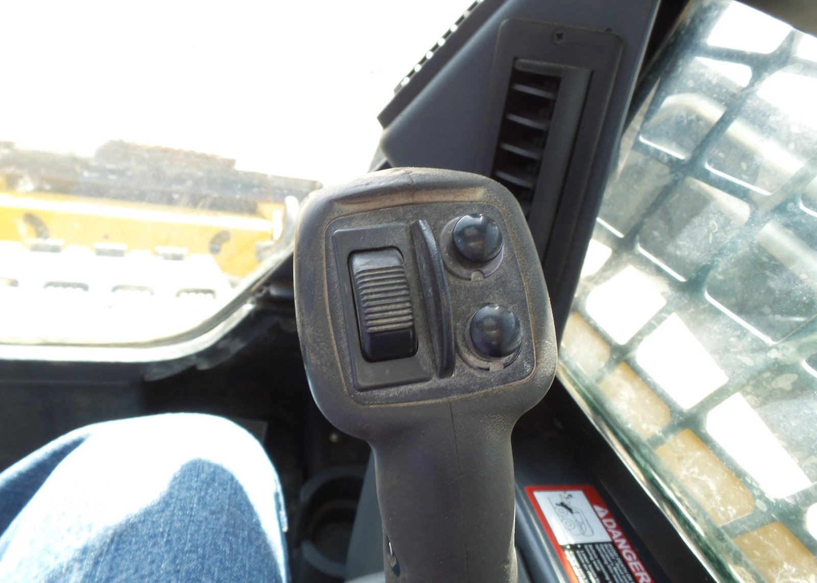 2013 John Deere 333D 39