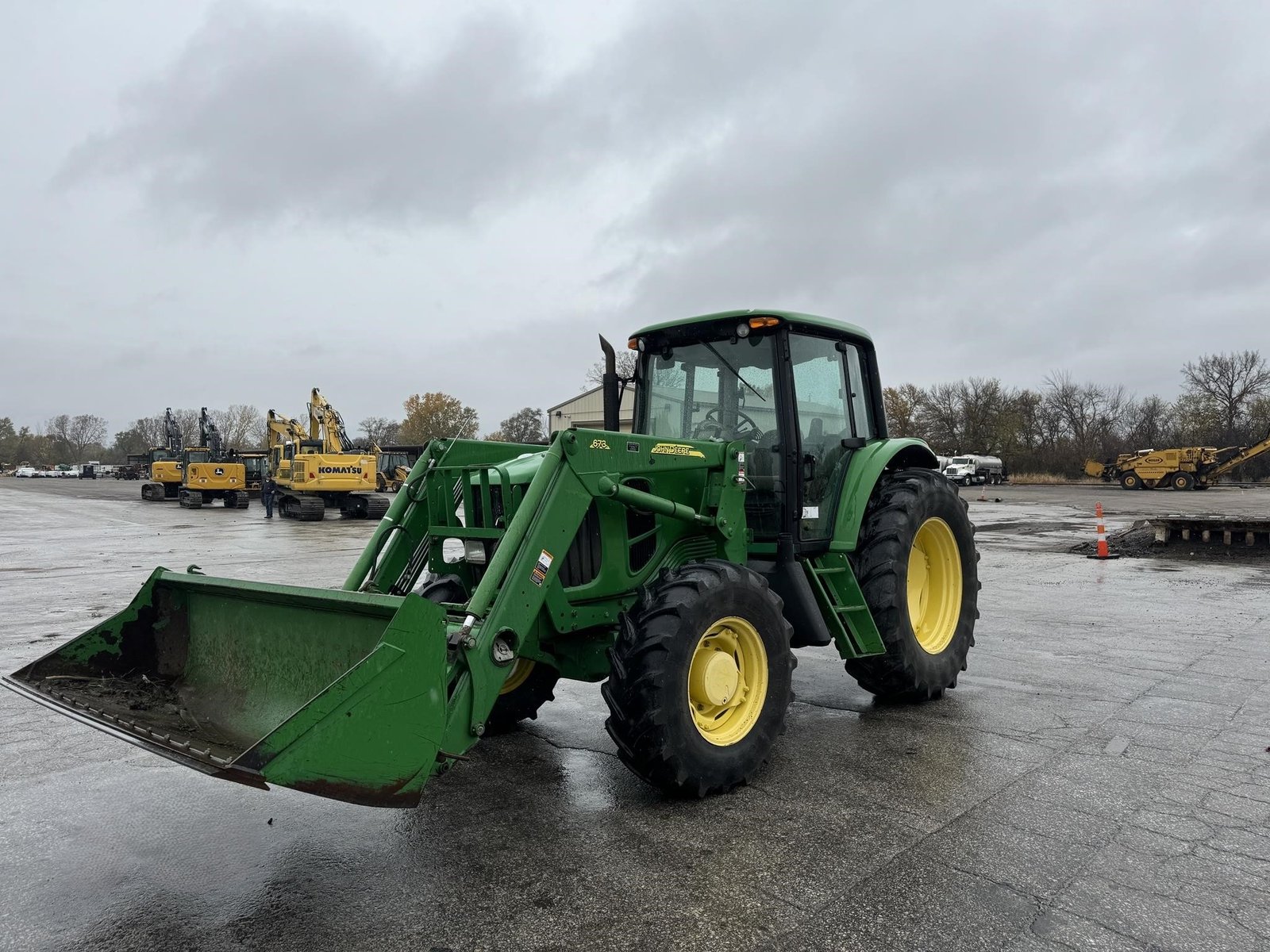 2011 John Deere 7130 9