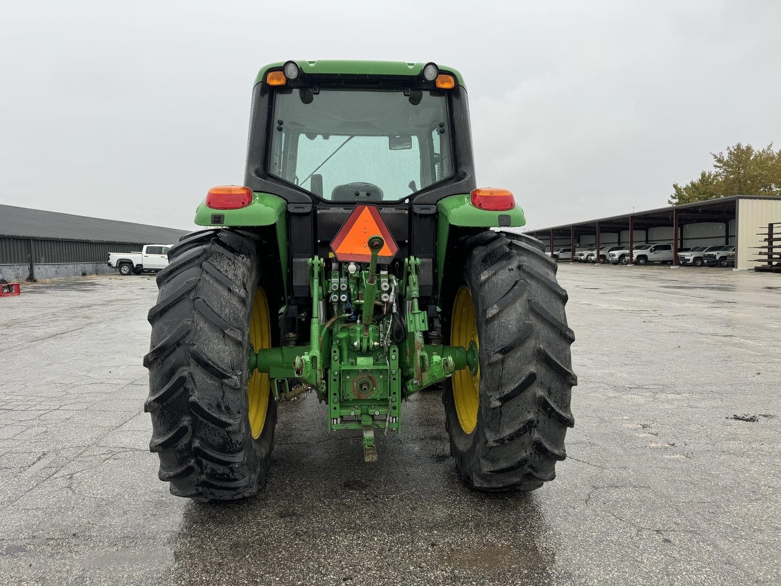 2011 John Deere 7130 14