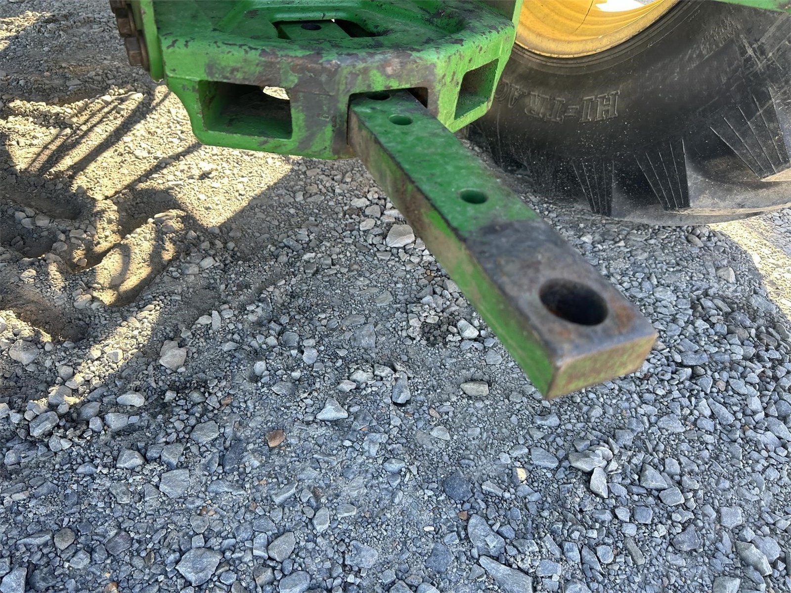 2014 John Deere 5085E 13