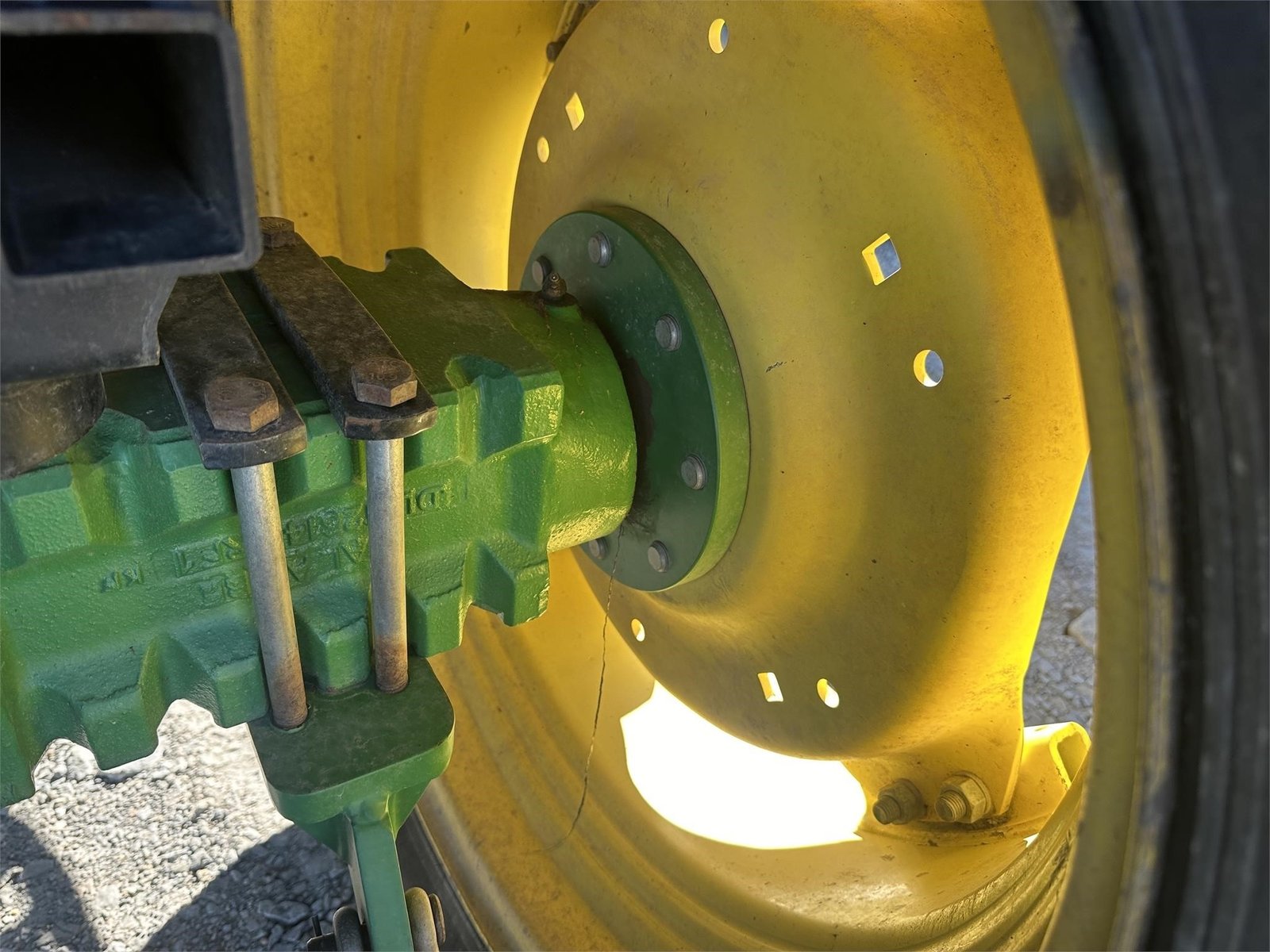 2014 John Deere 5085E 52