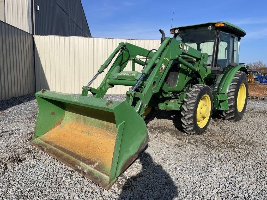 2015 John Deere 5075E 2