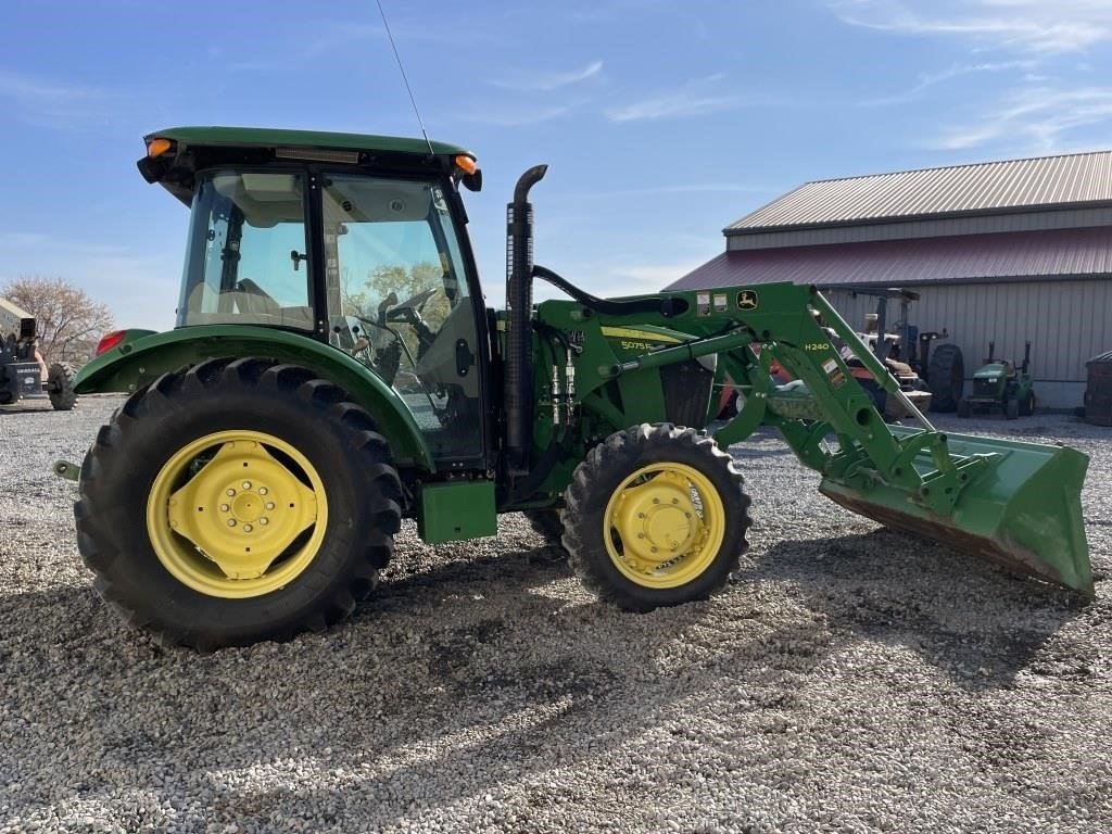 2015 John Deere 5075E 6