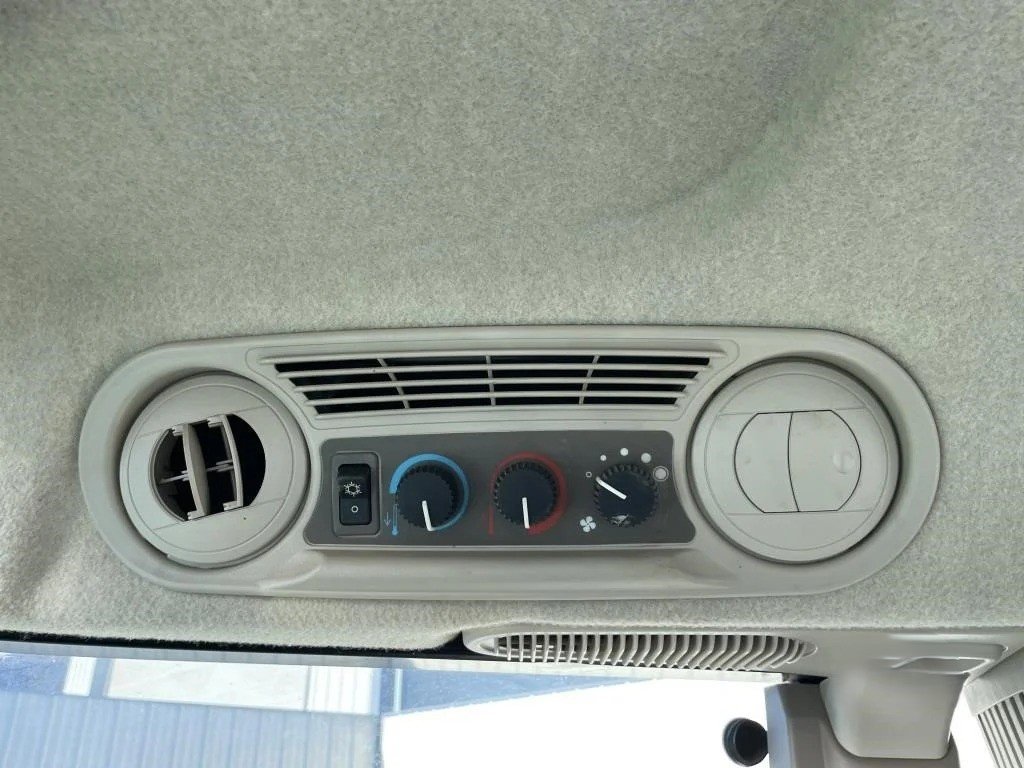 2015 John Deere 5075E 15